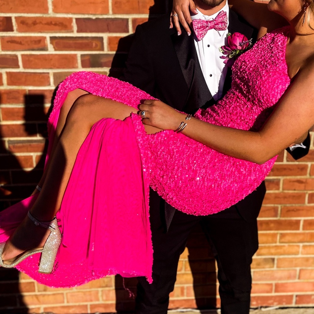 Sherri Hill Prom Dress - Picture 2 of 11